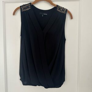 Ro & De Sleeveless Blouse w/Metallic Detail